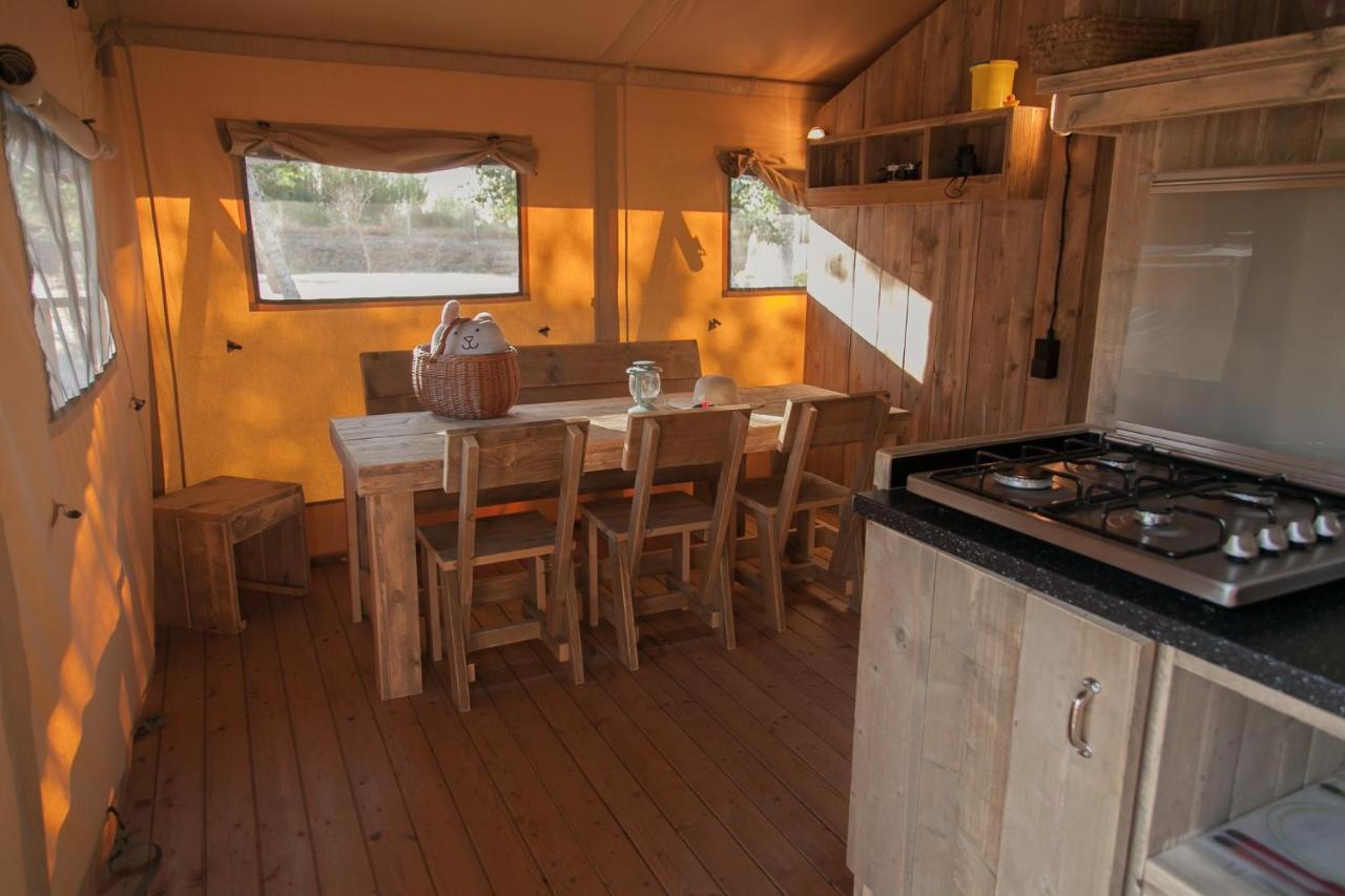 Camping Senia Riu Sant Pere Pescador Exterior foto