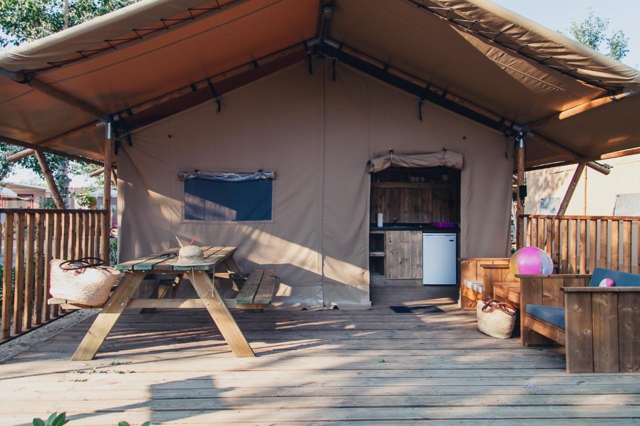 Camping Senia Riu Sant Pere Pescador Exterior foto