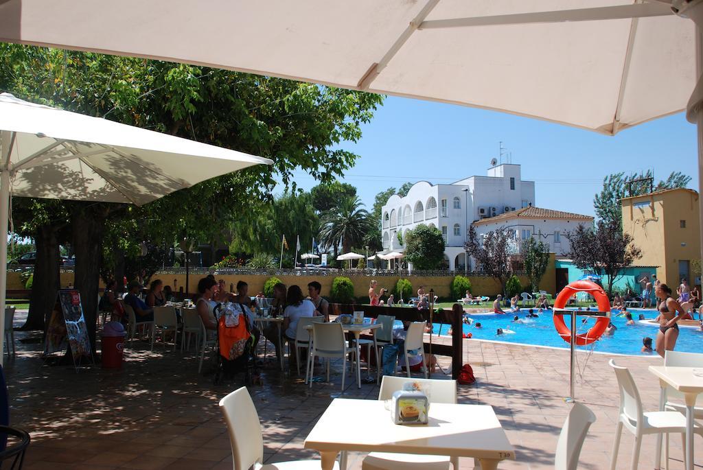 Camping Senia Riu Sant Pere Pescador Exterior foto